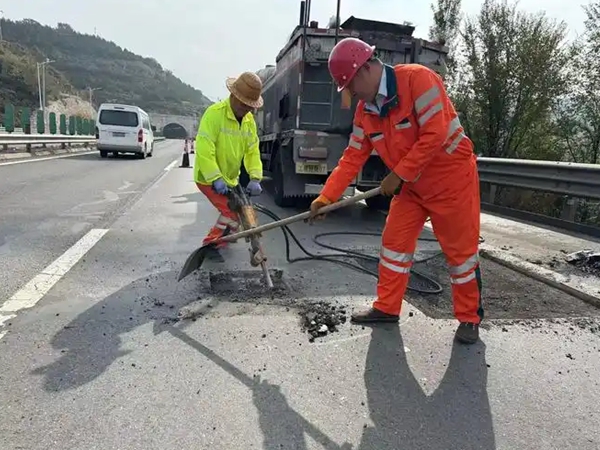 长兴沥青路面修补价格