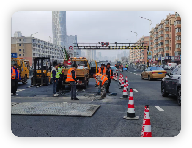 长兴道路维修施工队：城市建设的守护者